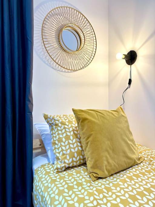 Massive New 8 Bedroom House Sleeps Up To 21 - Accepts Groups - Great Location - Free Parking - Fast Wifi - Smart Tvs - Sleeps Up To 21 People - Close To Bournemouth & Poole Town Centre & Sandbanks Екстериор снимка